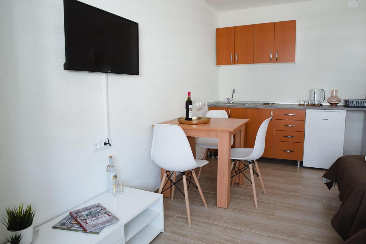 Apartmani Centar Lux New Зренянин Экстерьер фото